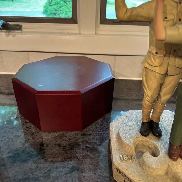 Boy Scouts Statue - “A Century of Scouting” By Joseph Csatari - Picture 3 of 5